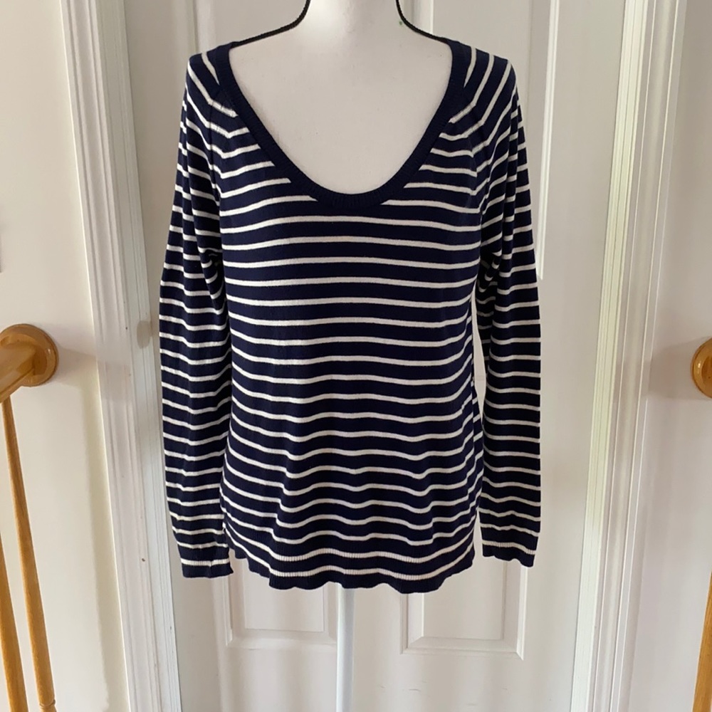 15:07 GAP Stripe Sweater (Thin/light weight) - Picture 1 of 12
